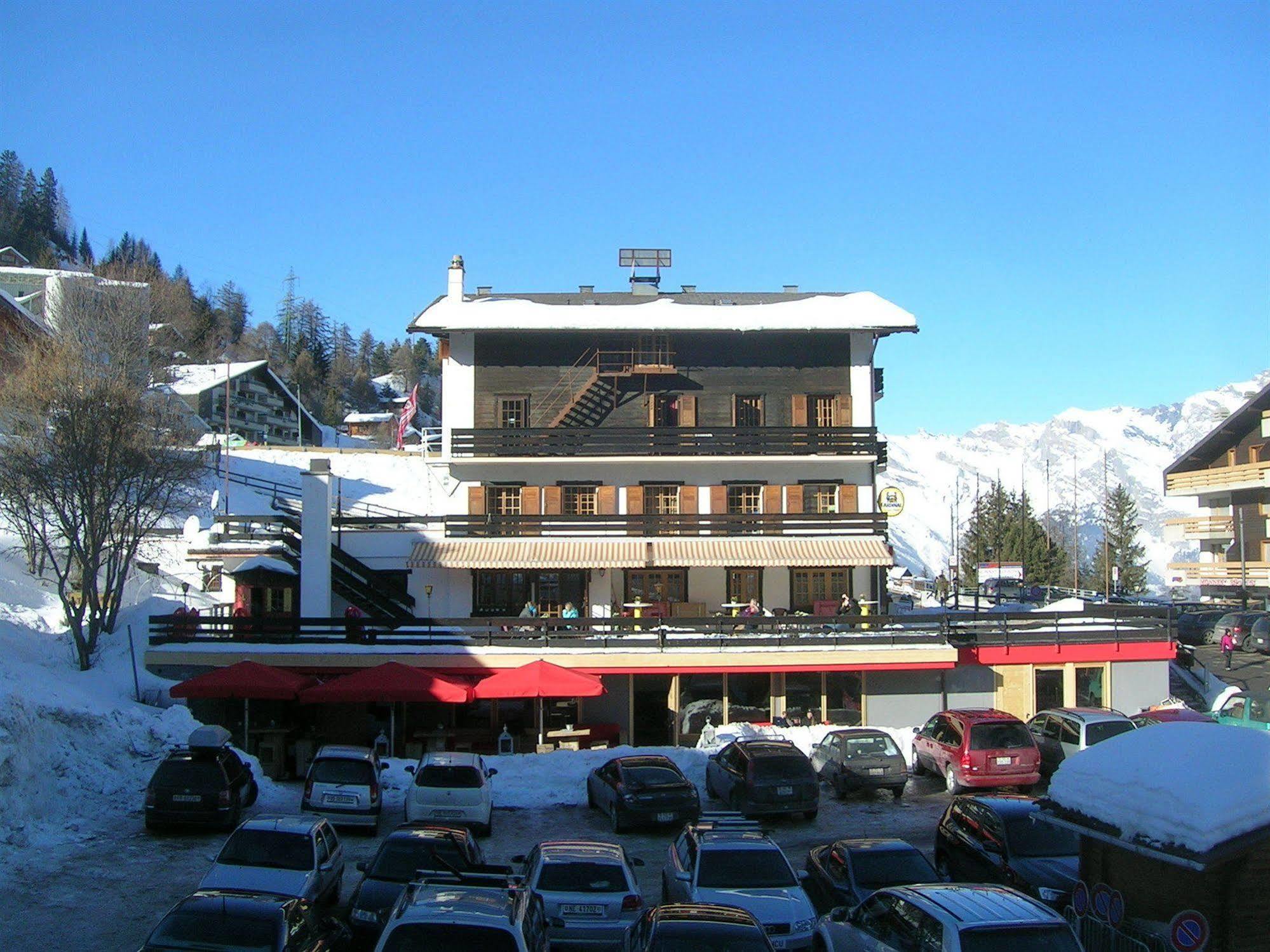 Hotel De La Poste Le Chable Exterior photo