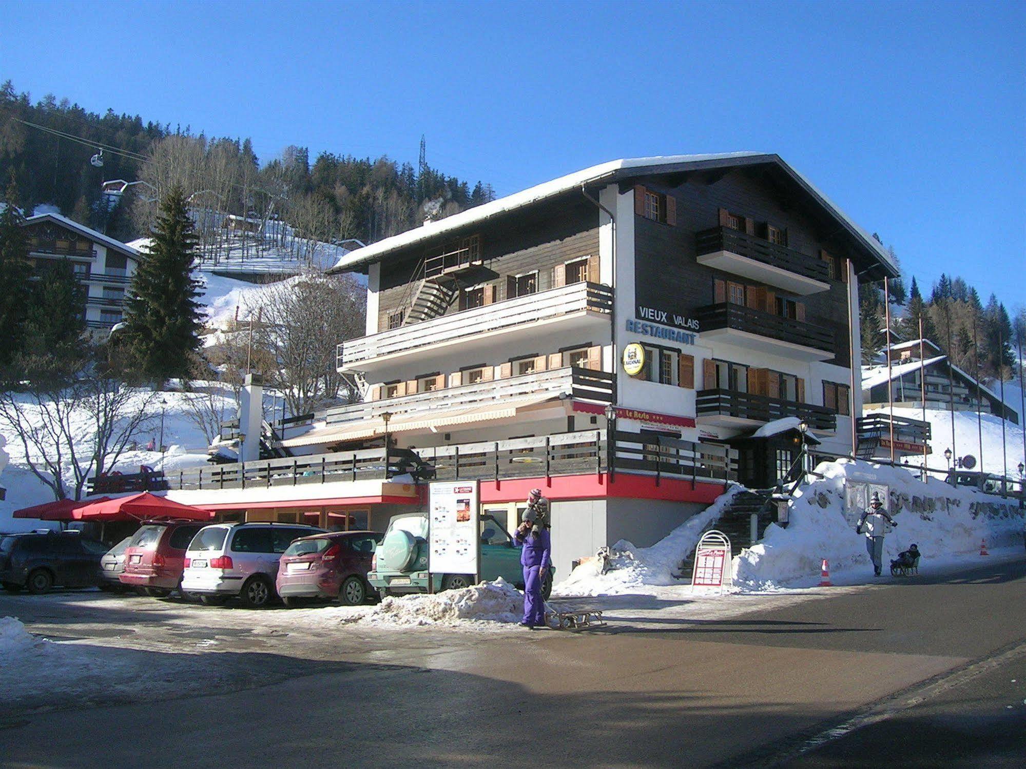 Hotel De La Poste Le Chable Exterior photo